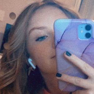 Meet your Posher, Kaleigh